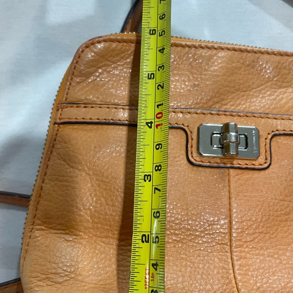 B Makowsky Mustard Yellow Leather Crossbody Bag with Turn-Lock Closure - Picture 9 of 9